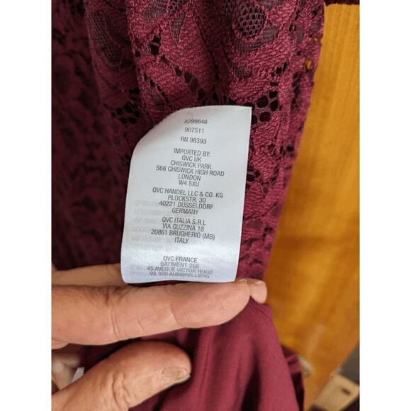 NEW DENNIS BASSO FULLY LINED BURGUNDY LACK DRESS - 16 - Picture 4 of 5